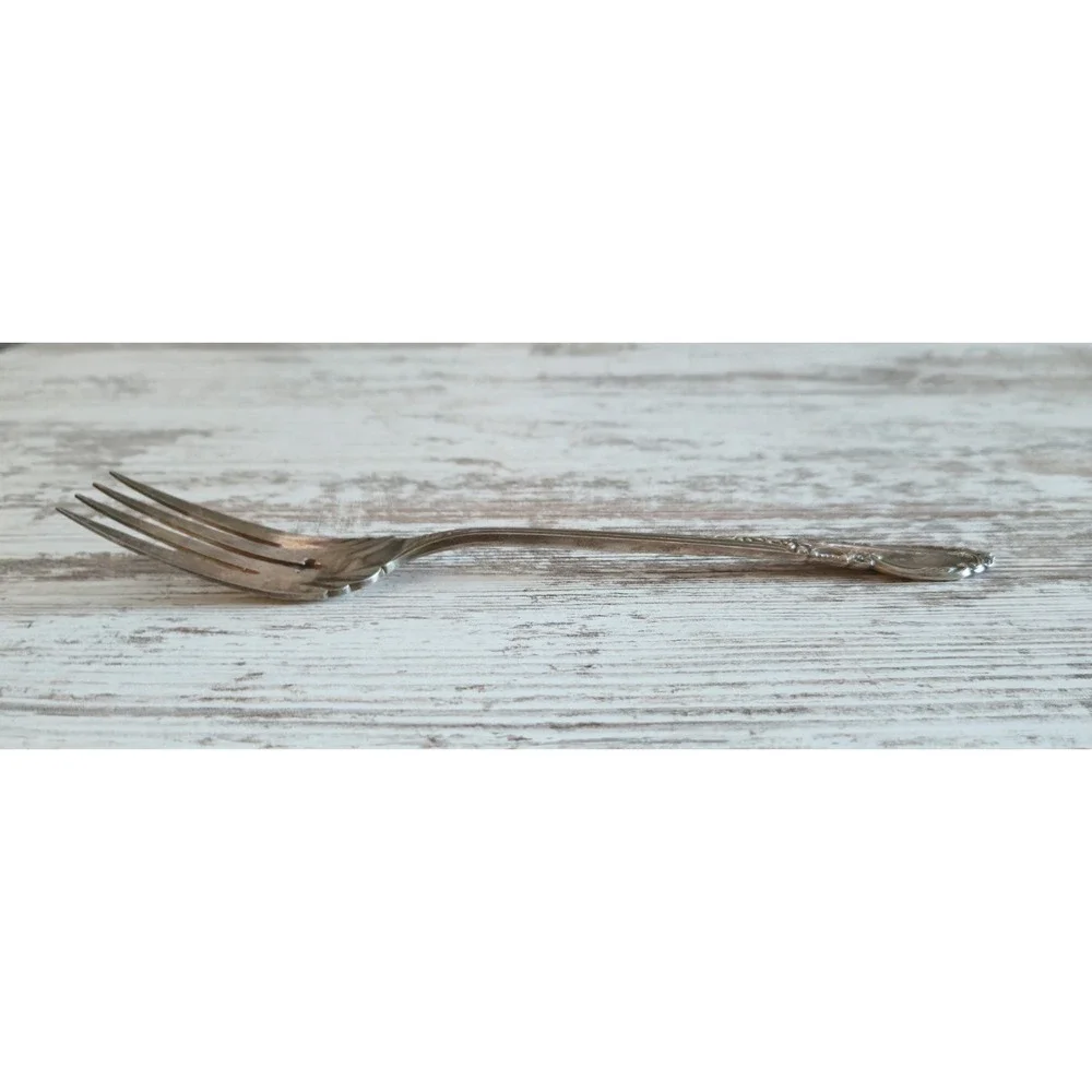 Vintage 1881 Rogers Oneida Ltd. Enchantment Silverplate 3-Tine Serving Fork